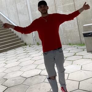 Meet your Posher, Alex